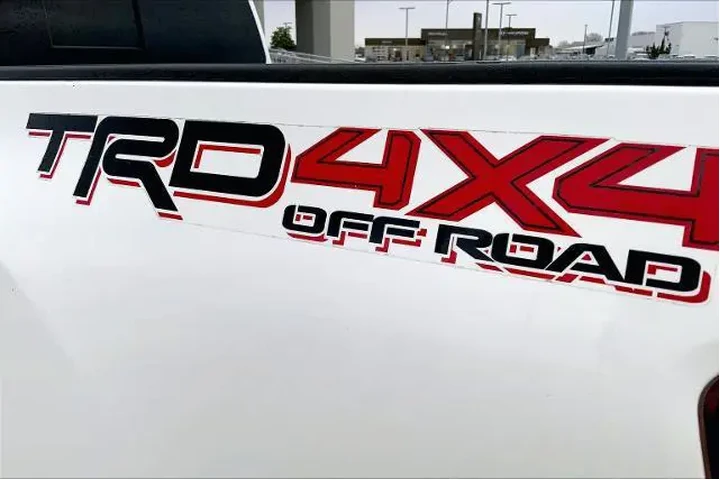 $29884 : Toyota Tacoma 2019 4x4 TRD P image 10