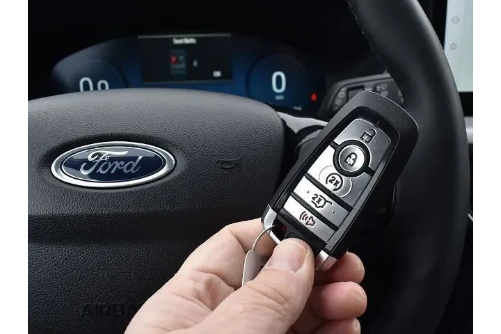 $24995 : Ford Escape 2023 AWD Platinu image 10