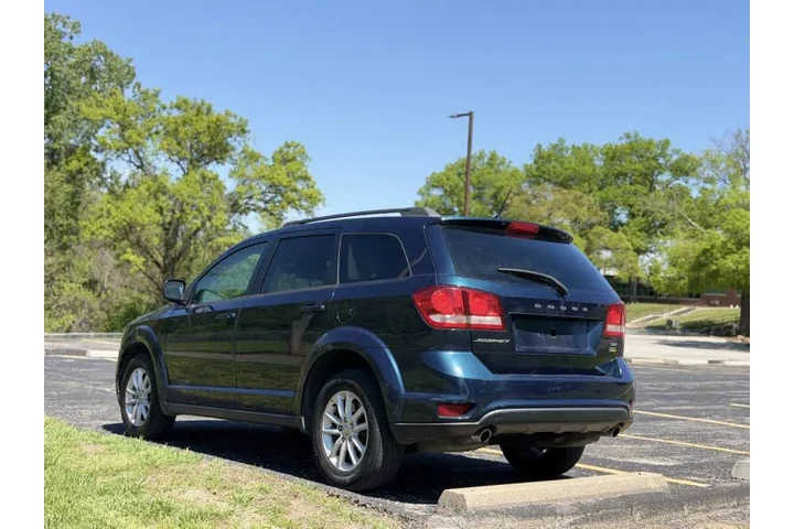 $3900 : 2015 Journey SXT image 7