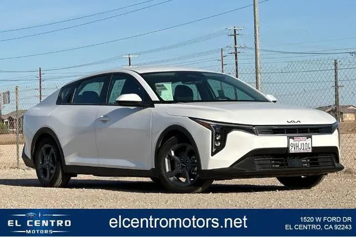 $21988 : Kia K4 2025 LX 4dr Sedan image 1