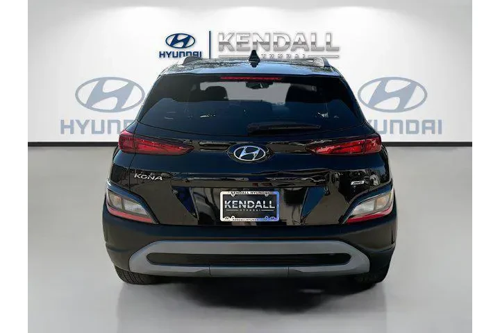 $16800 : Hyundai KONA 2023 AWD SEL 4d image 5