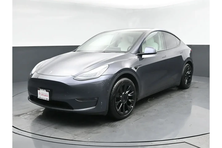 $18326 : Tesla Model Y 2021 AWD Long image 1