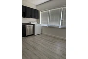$1950 : Apartamento grande thumbnail