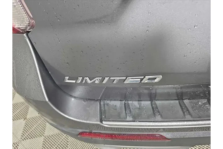 $30990 : Ford Explorer 2022 Limited 4 image 10