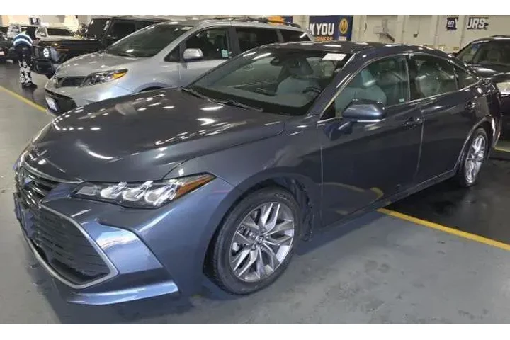 $25600 : Toyota Avalon 2020 XLE 4dr S image 1