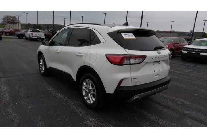 $24179 : Ford Escape 2022 AWD SE 4dr image 5