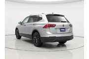 $22998 : Volkswagen Tiguan 2024 SE 4d thumbnail