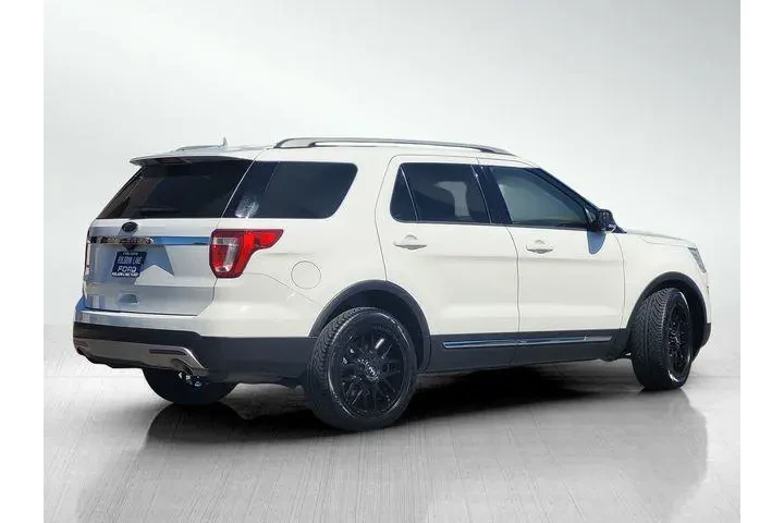 $14994 : Ford Explorer 2016 XLT 4dr S image 4