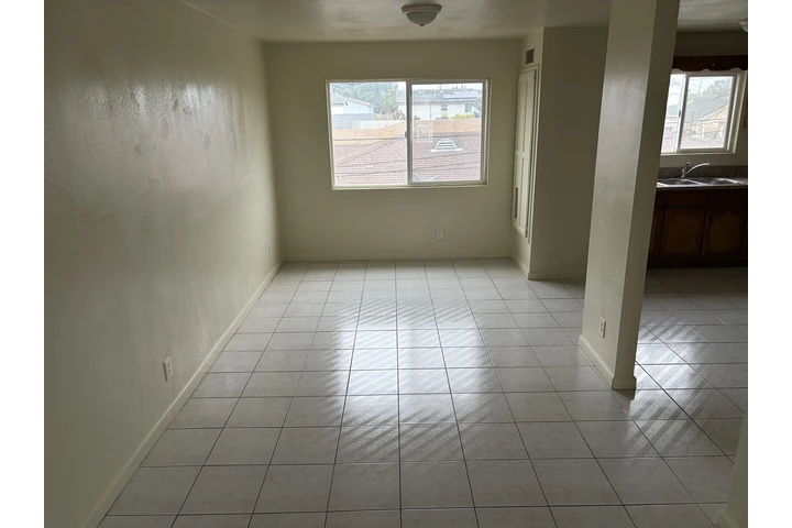 $2200 : Apartamento Grande- Sur LA image 1