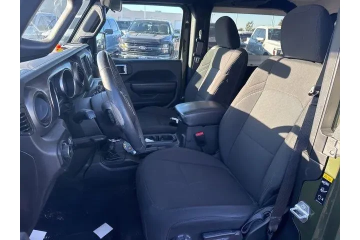 $27500 : Jeep Wrangler 2023 4x4 Sport image 10