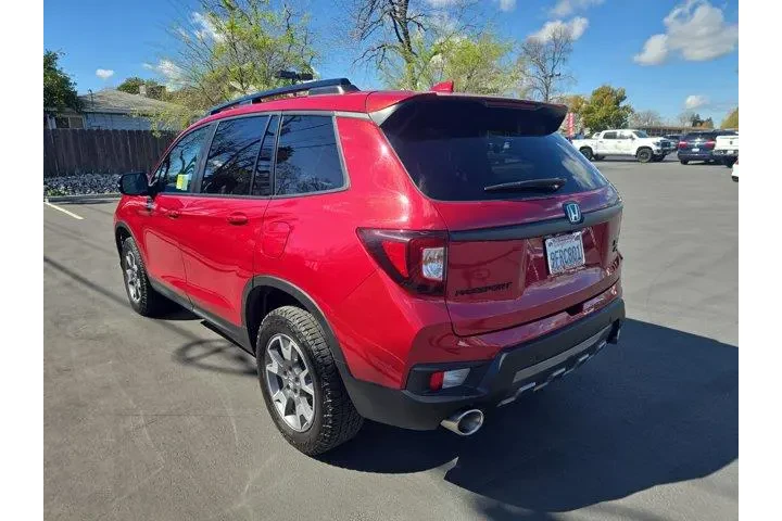 $31995 : Honda Passport 2023 AWD Trai image 5