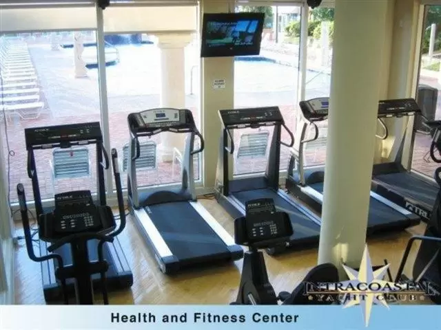 $2440 : WestChester  Miami image 2