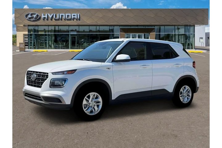$20995 : Hyundai VENUE 2026 SE 4dr Cr image 2
