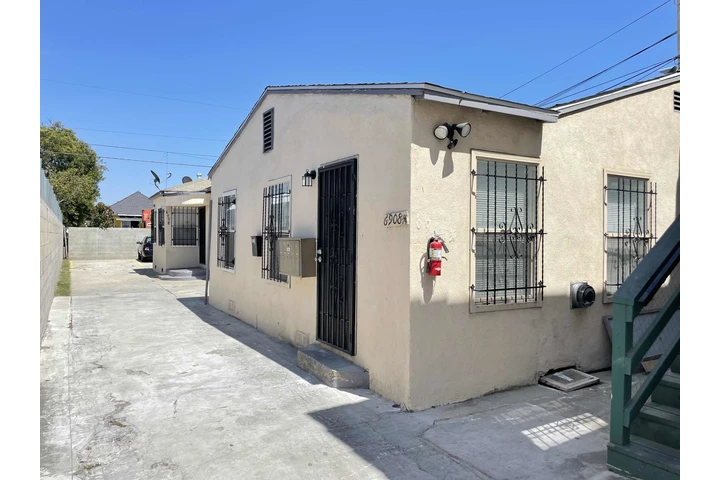 $1650 : 1 recamara en duplex image 6