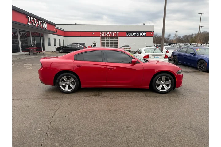 $8980 : 2015 Charger 4dr Sdn SXT RWD image 1