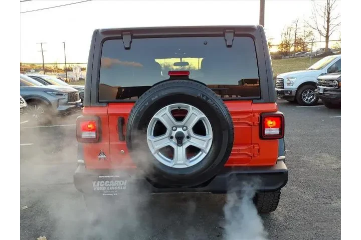 $18999 : Jeep Wrangler Unlimited 2020 image 5