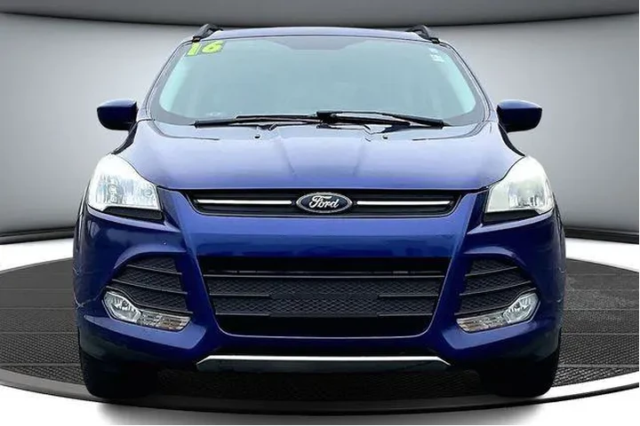 $8500 : Ford Escape 2016 AWD SE 4dr image 2