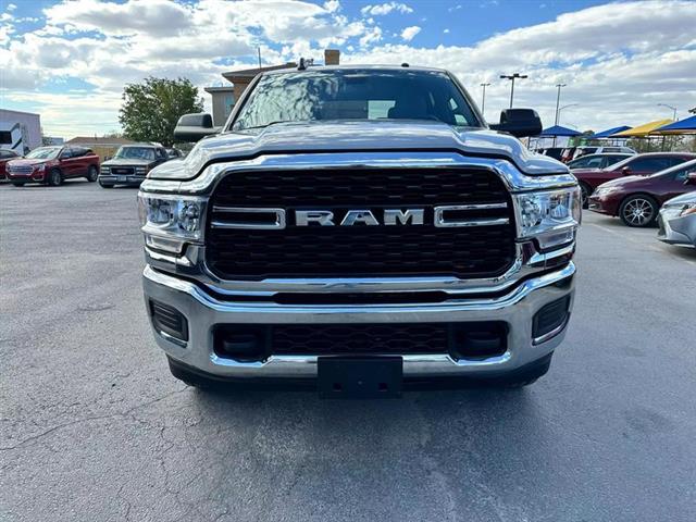 $48995 : Pre-Owned 2022 2500 Crew Cab image 3