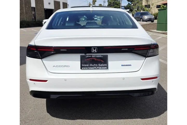 $23950 : 2025 Accord Hybrid EX-L image 5