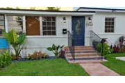 $2300 : 2 Bed Home in Coral Gables thumbnail