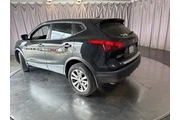 $10084 : Nissan Rogue Sport 2017 S 4d thumbnail