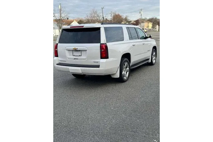 $13995 : Chevrolet Suburban 2016 4x4 image 5