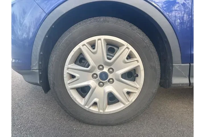 $9488 : Ford Escape 2016 S 4dr SUV image 9