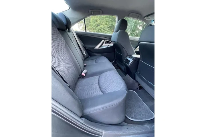 $4800 : 2010 Camry SE image 5