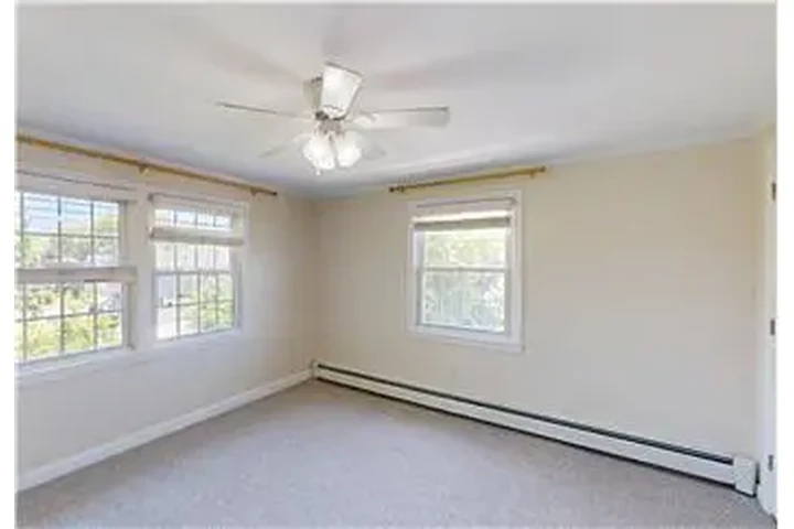 $2500 : Rental property with 2 bedro image 9