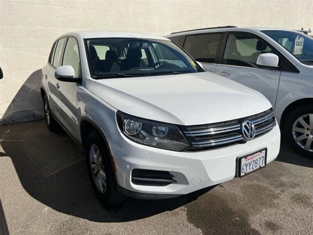 $10000 : 2013 Tiguan S 4Motion image 3