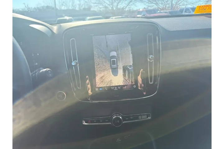 $32999 : Volvo XC40 2025 AWD B5 Plus image 8