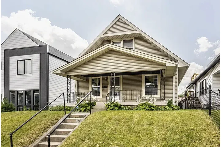 $1700 : HOUSE RENT IN INDIANAPOLIS image 4