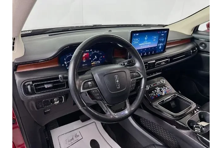 $25250 : Lincoln Nautilus 2021 AWD Re image 9