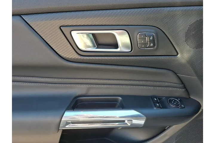 $35900 : Ford Mustang 2024 EcoBoost P image 8