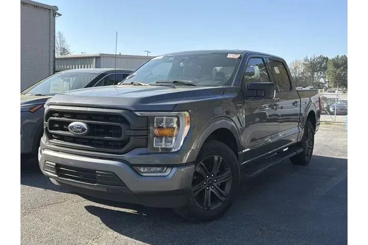 $30379 : Ford F-150 2023 4x2 XL 4dr S image 1