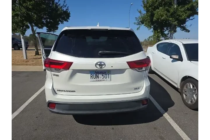 $21497 : Toyota Highlander 2018 XLE 4 image 4