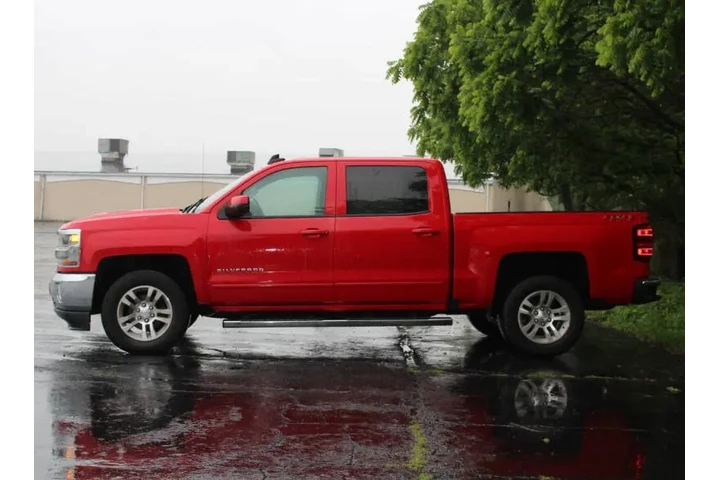 $27995 : 2018 Silverado 1500 LT image 3