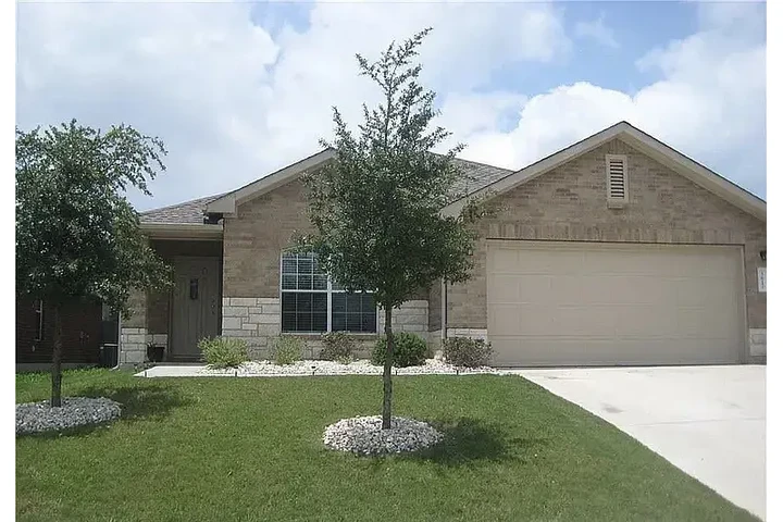 $1250 : HOUSE RENT AVAILABLE AUSTIN TX image 1