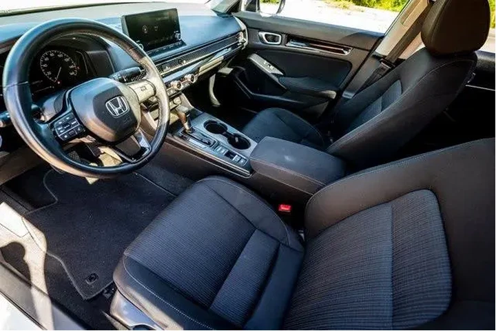 $24933 : Honda Civic 2024 EX 4dr Seda image 5