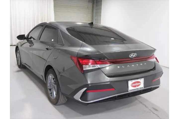 $19080 : Hyundai ELANTRA 2024 SEL 4dr image 6