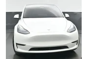 $31750 : Tesla Model Y 2022 AWD Long thumbnail
