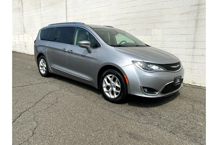 $14995 : 2018 Pacifica Touring L Plus image 10