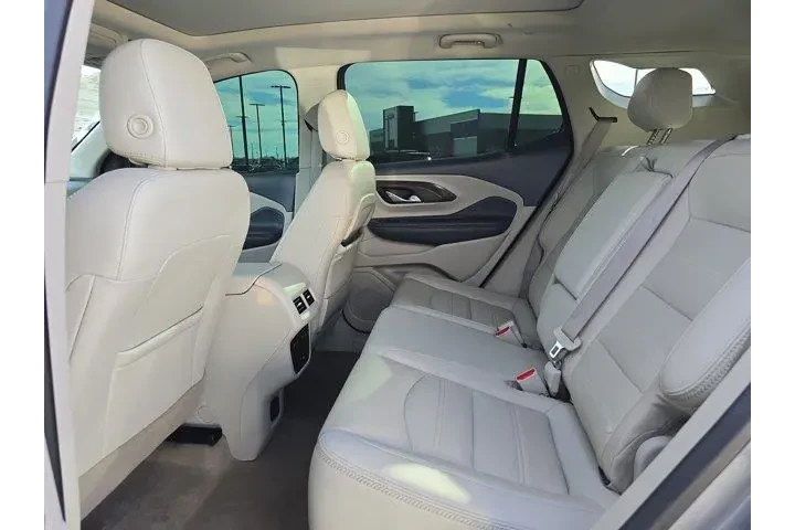 $29999 : GMC Terrain 2024 AWD Denali image 9