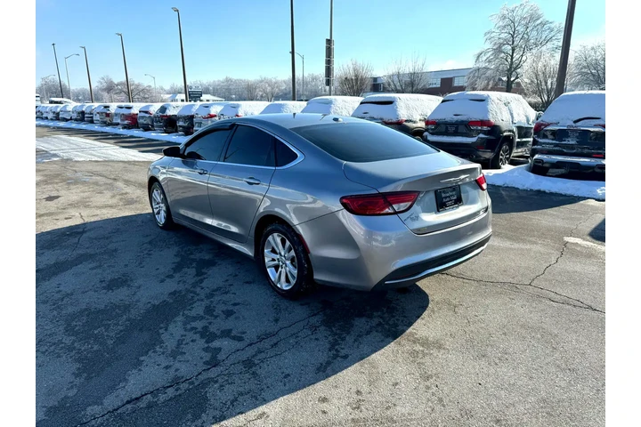 $8980 : 2016 200 4dr Sdn Limited FWD image 4