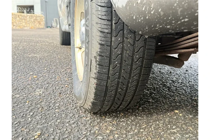 $13000 : Ford Explorer Sport Trac 200 image 8