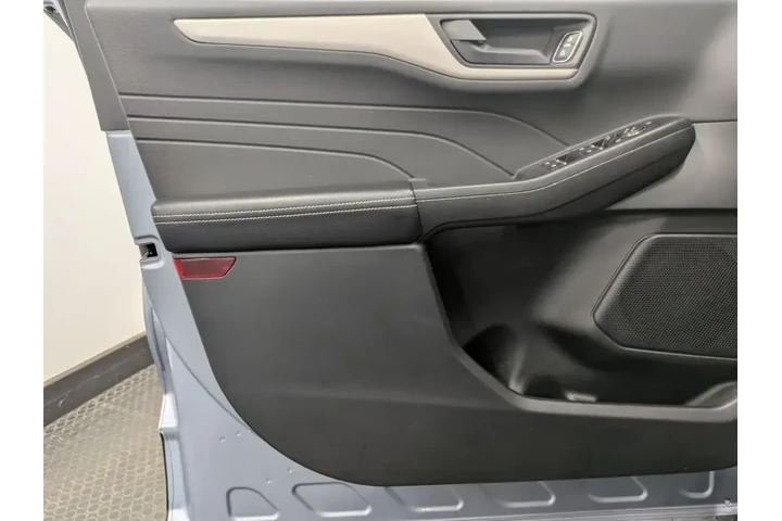 $21900 : Ford Escape 2022 AWD SE 4dr image 8