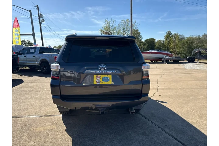 $21995 : 2015 4Runner image 6