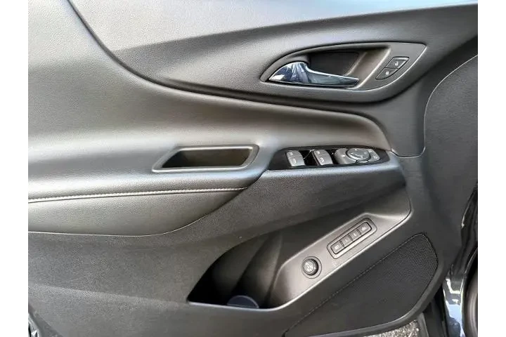 $23999 : Chevrolet Equinox 2022 4x4 P image 7