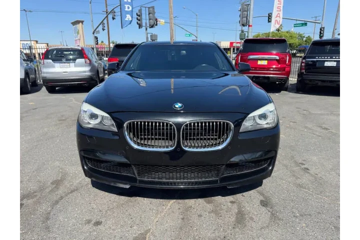 $9998 : 2012 BMW 7 Series 750i image 4