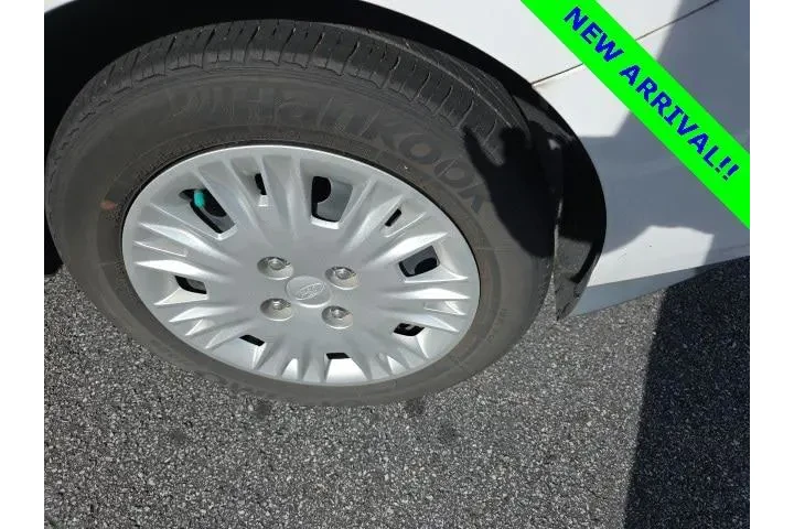 $11089 : Ford Fiesta 2016 S 4dr Sedan image 3